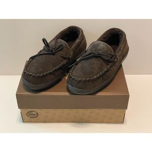Lamo Footwear Men's Moccasin Slippers Suede Brown Size 7 M (Fits Women's 9) NIB